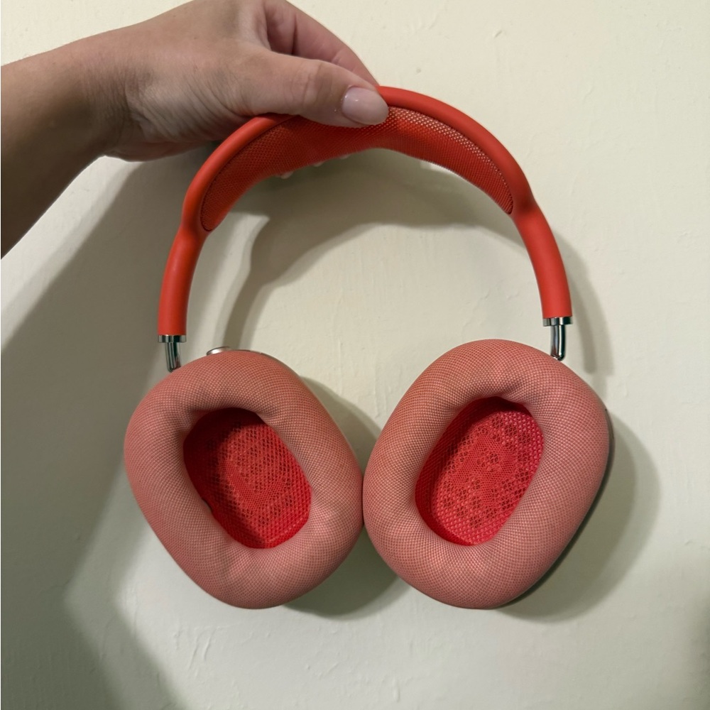 Apple AirPods Max Pink Over-Ear Headphones | Authentic | Used - Picture 3 of 9